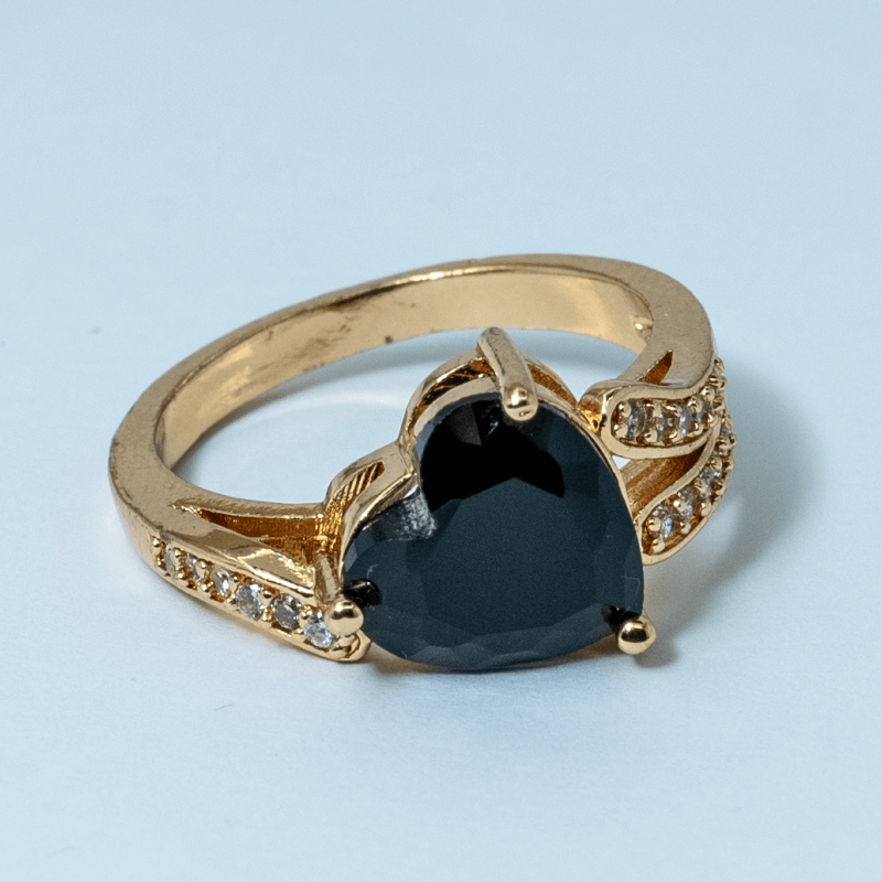 F-Jewels Heart Shape Diamond Ring 1 black heart shape