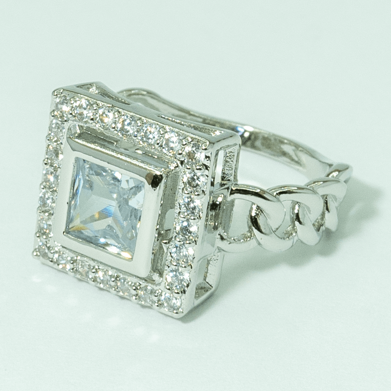 Ethereal Luminescence Diamond Ring 1 ethereal luminescence 2